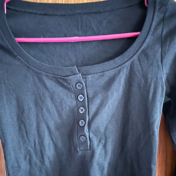 Unbranded U neck long sleeve top - Picture 2 of 5